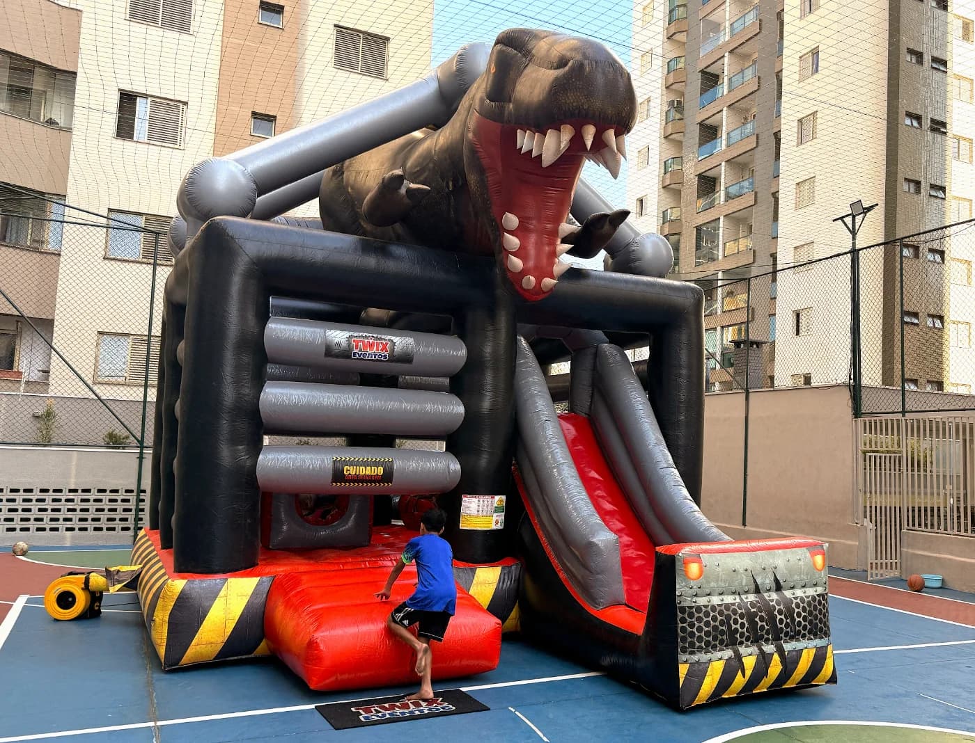 T-Rex  2